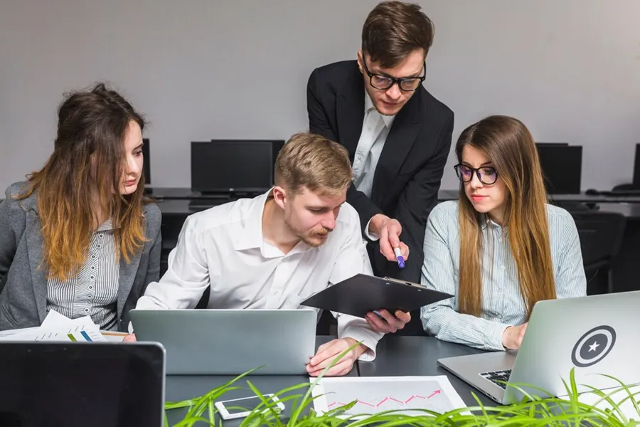 Leadership Team Of Sniffer Group Providing Expert Business, Marketing And IT Consultancy